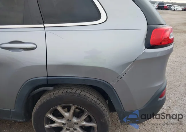 1C4PJLCB5EW288628: 41135678