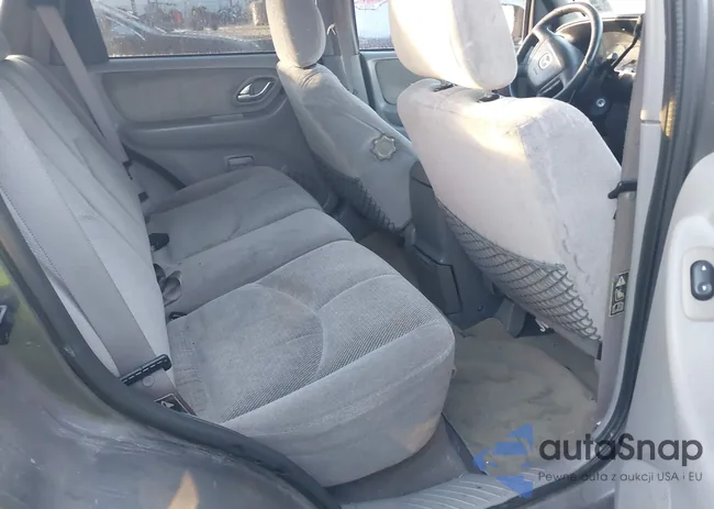 4F2YU09192KM09334: 41135145