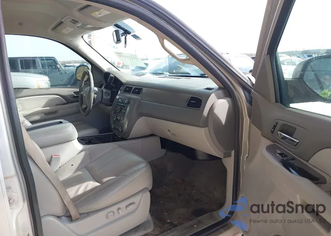 1GNFC26J89R169907: 41135859