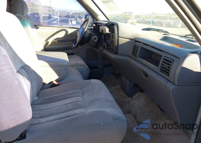 3B7HC13Y6VG813248: 41136168