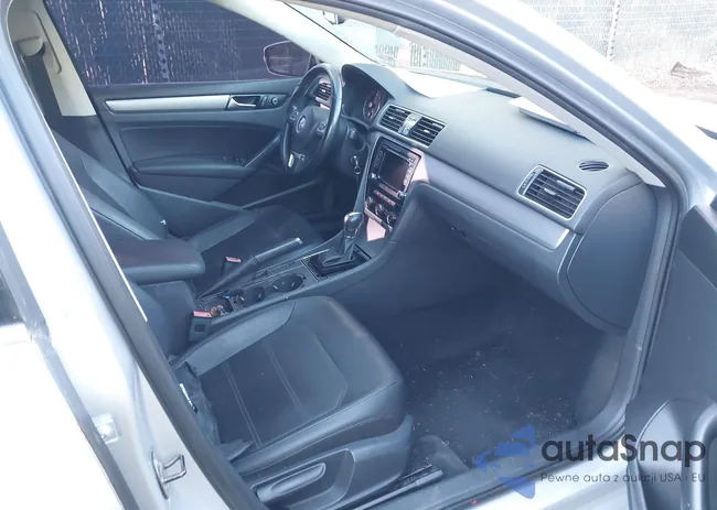 1VWBT7A38EC038418: 41137434