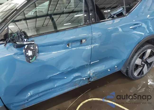 YV4ED3UM9P2090415: 41138900