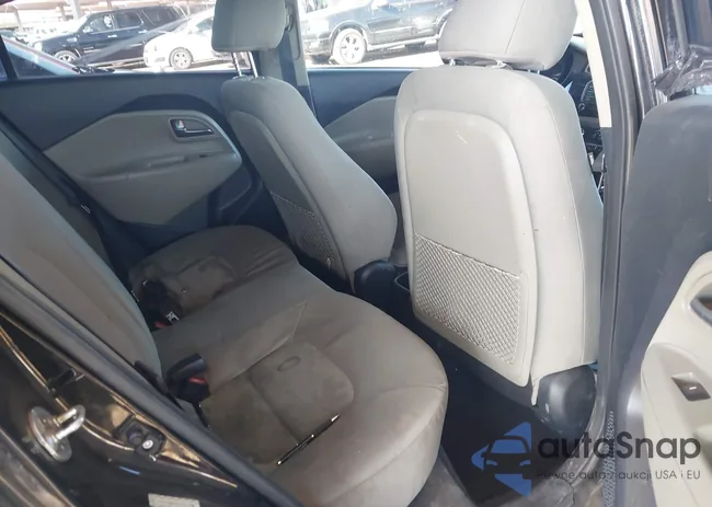 KNADM4A33H6061418: 41140475