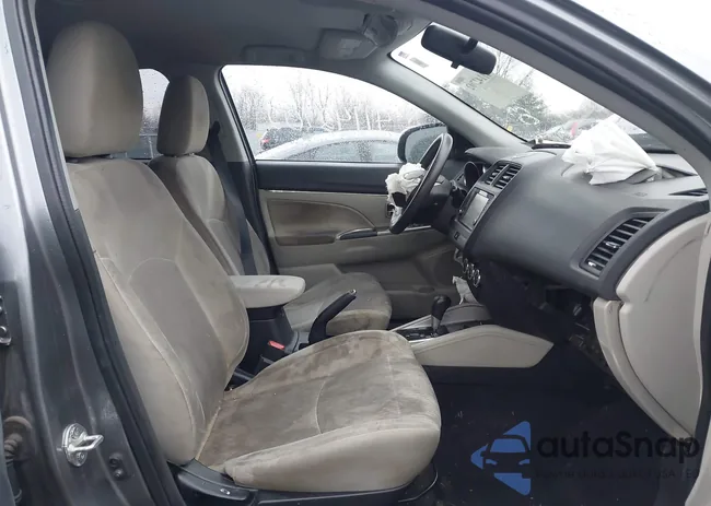 JA4AP3AU2KU033526: 41142702