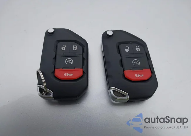 1C4HJXEG2KW609315: 41144404