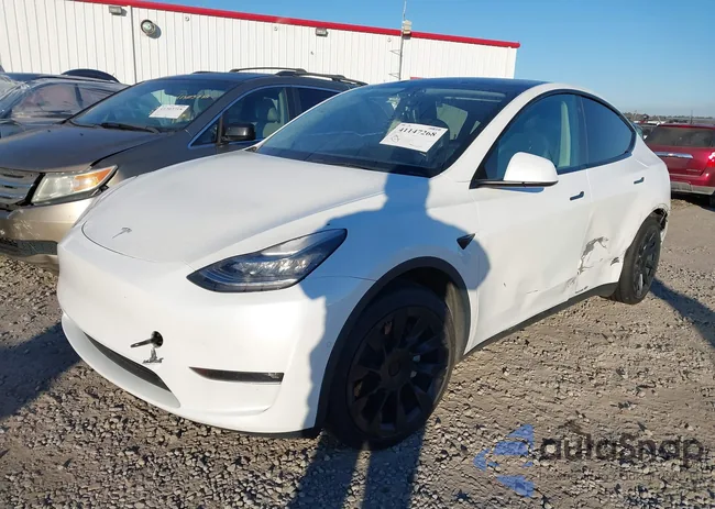 5YJYGAEE2MF188813: 41147268