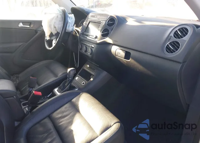 WVGTV7AX2HK028834: 41148667