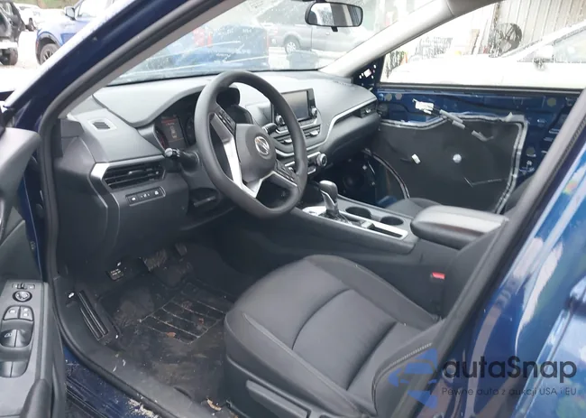 1N4BL4BV4NN379911: 41148121