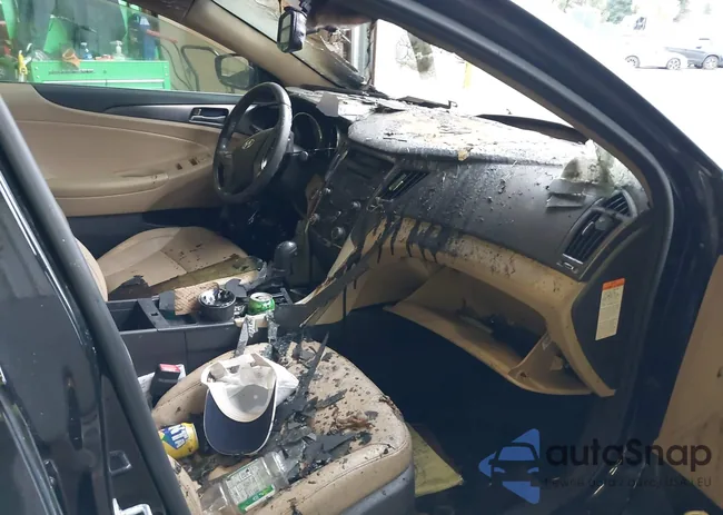 KMHEC4A44CA028285: 41151840