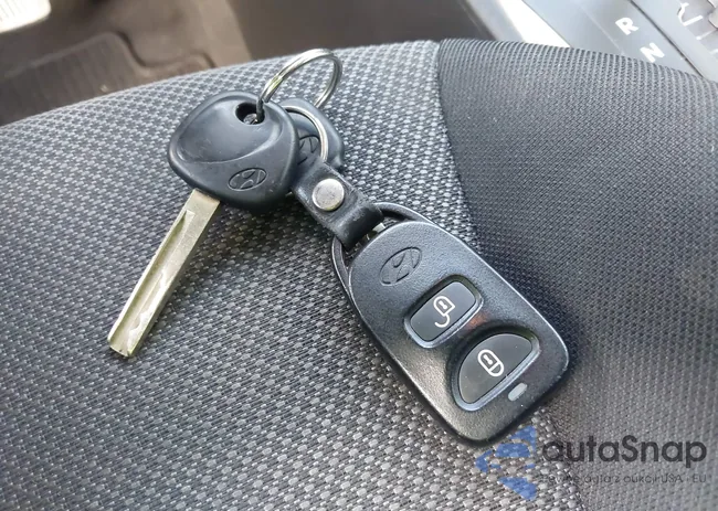 KMHCT5AE0DU123092: 41153338