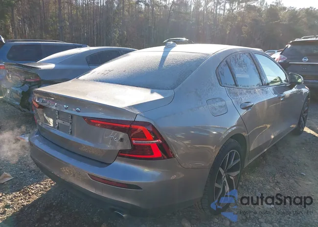 7JRA22TKXKG017522: 41153053