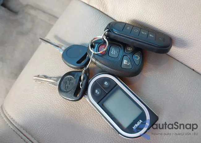 1GNSCJE08DR102735: 41157743