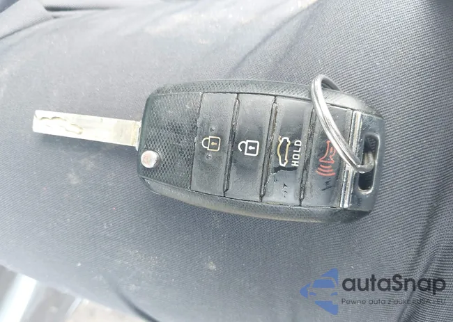 3KPA25AD0LE302932: 41169737