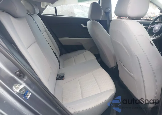 3KPA25AD0LE302932: 41169737