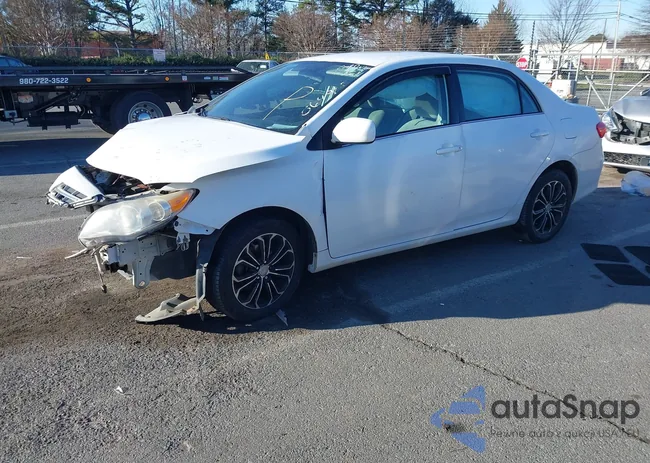 2T1BU4EE2DC064965: 41171688