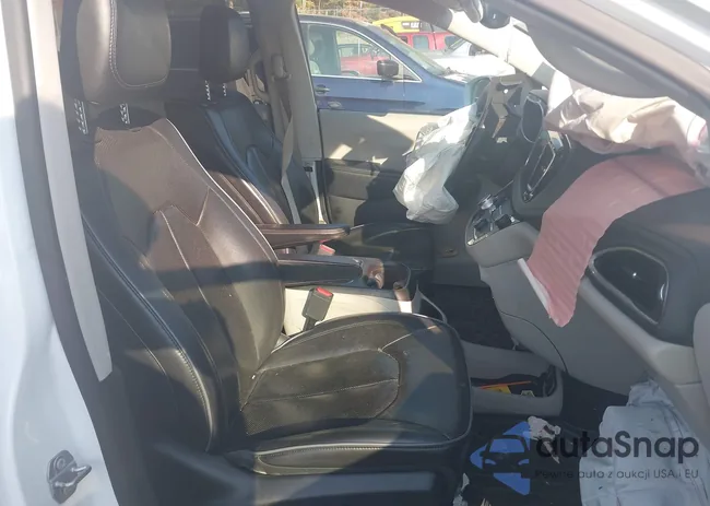 2C4RC1GG4JR252185: 41173489