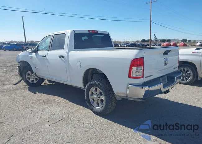 3C6UR5DL4RG101518: 41173735