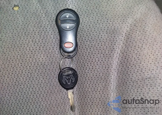 1B7HG2AX71S330245: 41175862