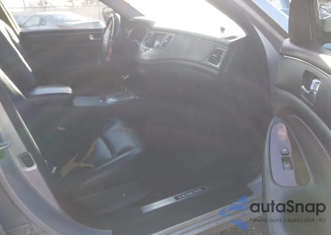 KMHGC4DF5AU093275: 41179694