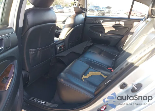 KMHGC4DF5AU093275: 41179694