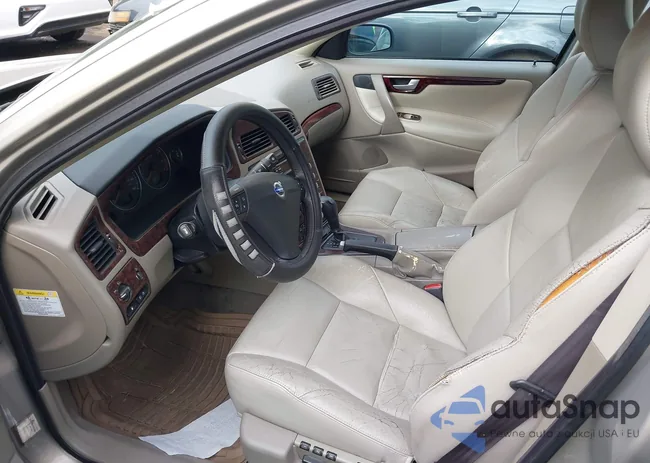 YV1RS59V042385772: 41180387