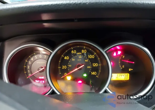 3N1BC13E49L379455: 41179792