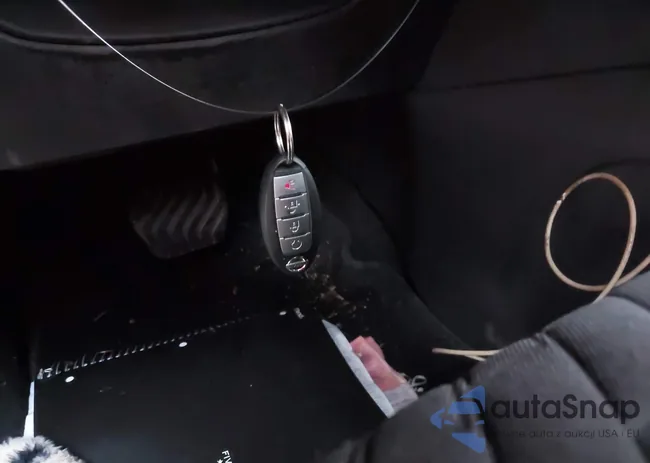 3N1CP5CVXML520800: 41181428