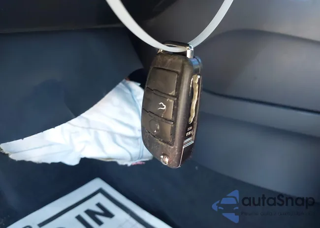 WAUEFGFF5F1042804: 41184096