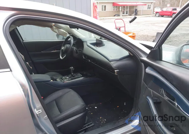 3MVDMACL8MM209876: 41185436