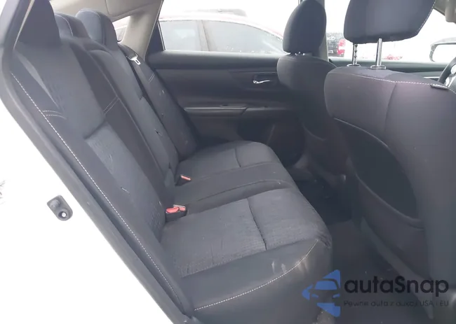 1N4AL3AP7GN327085: 41189044