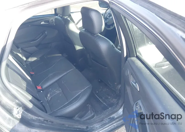 1FADP3J27FL259029: 41190086