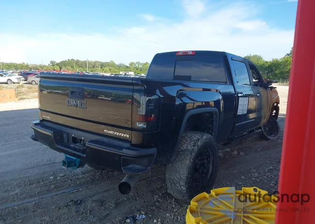 1GT12UEY9JF118115: 41193403