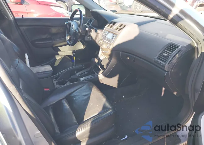 1HGCM56673A097238: 41197672