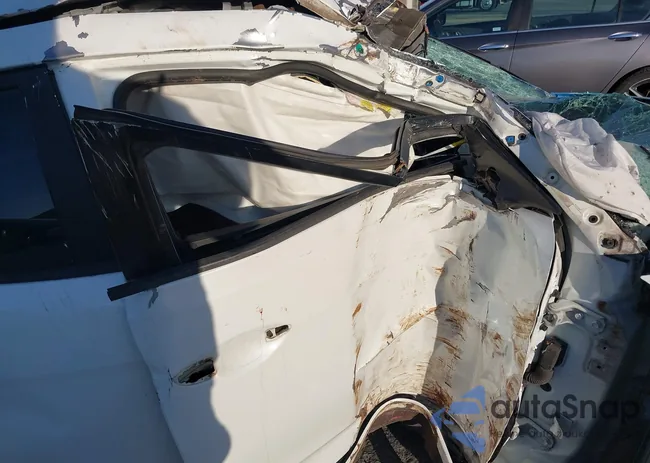 KMHTC6AE0EU200518: 41198089