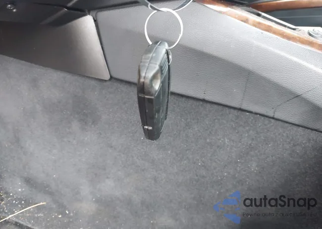 WBAPH7G58BNM56378: 41200165