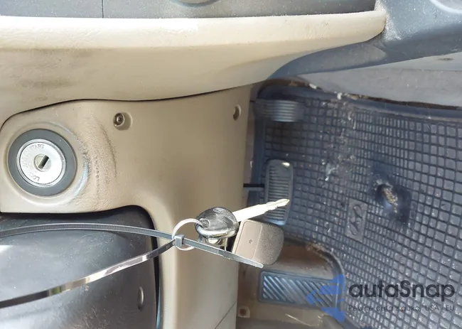 KM8SC13D45U929446: 41200311