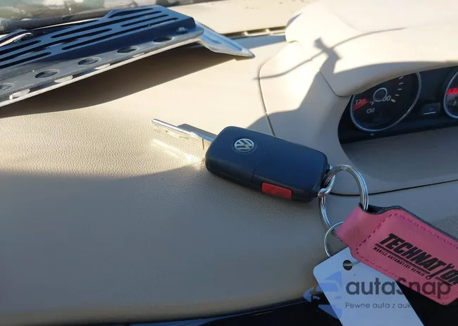 3VW5L7AT4DM818085: 41202521