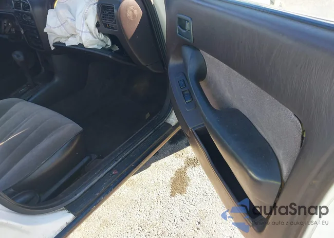 4T1BG12K3TU747724: 41207339