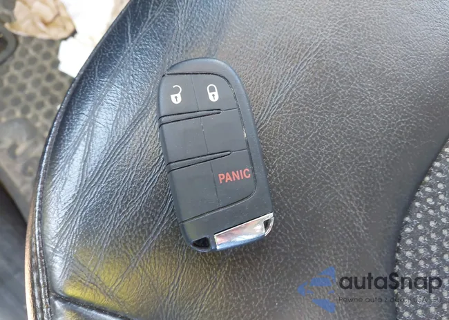 3C4NJDDBXJT199178: 41215543