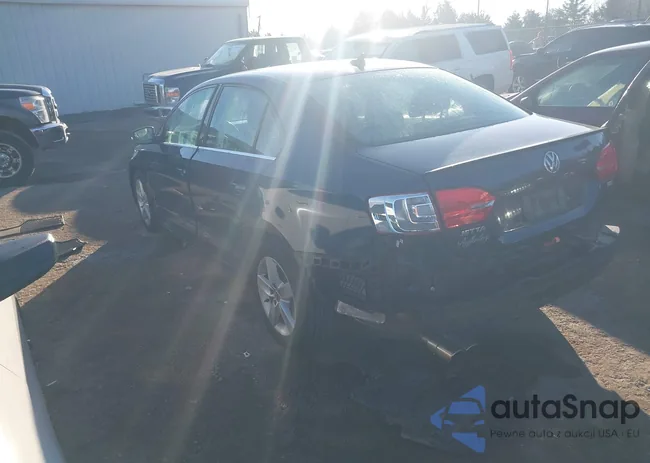 3VWLL7AJ9BM110109: 41217420