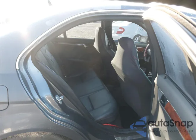 WDDGF8BB9BR139784: 41220260