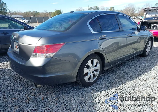 1HGCP26809A101596: 41220558