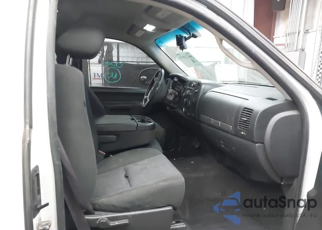 1GCRCSE06BZ368894: 41220595