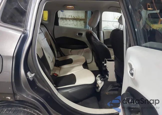 3C4NJDCB3KT639566: 41226342