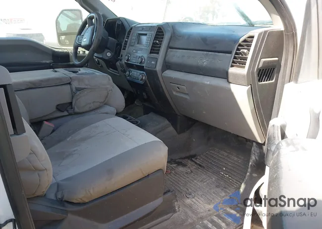 1FT7X2A65KEE12901: 41226435