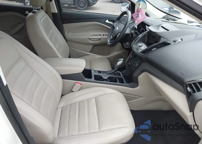 1FMCU0HD5JUA71502: 41227220