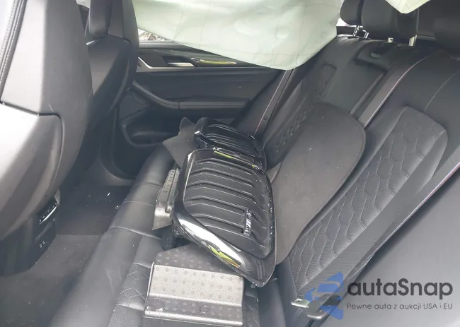 5YM13EC05N9J35019: 41227577