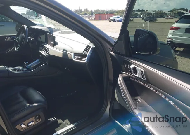 5UXCY8C07M9E09647: 41230738