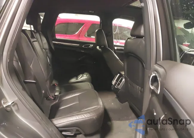 WP1AA2A28BLA01121: 41237268