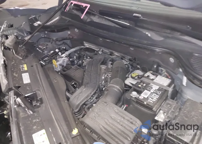 3VVUX7B27RM020438: 41239999